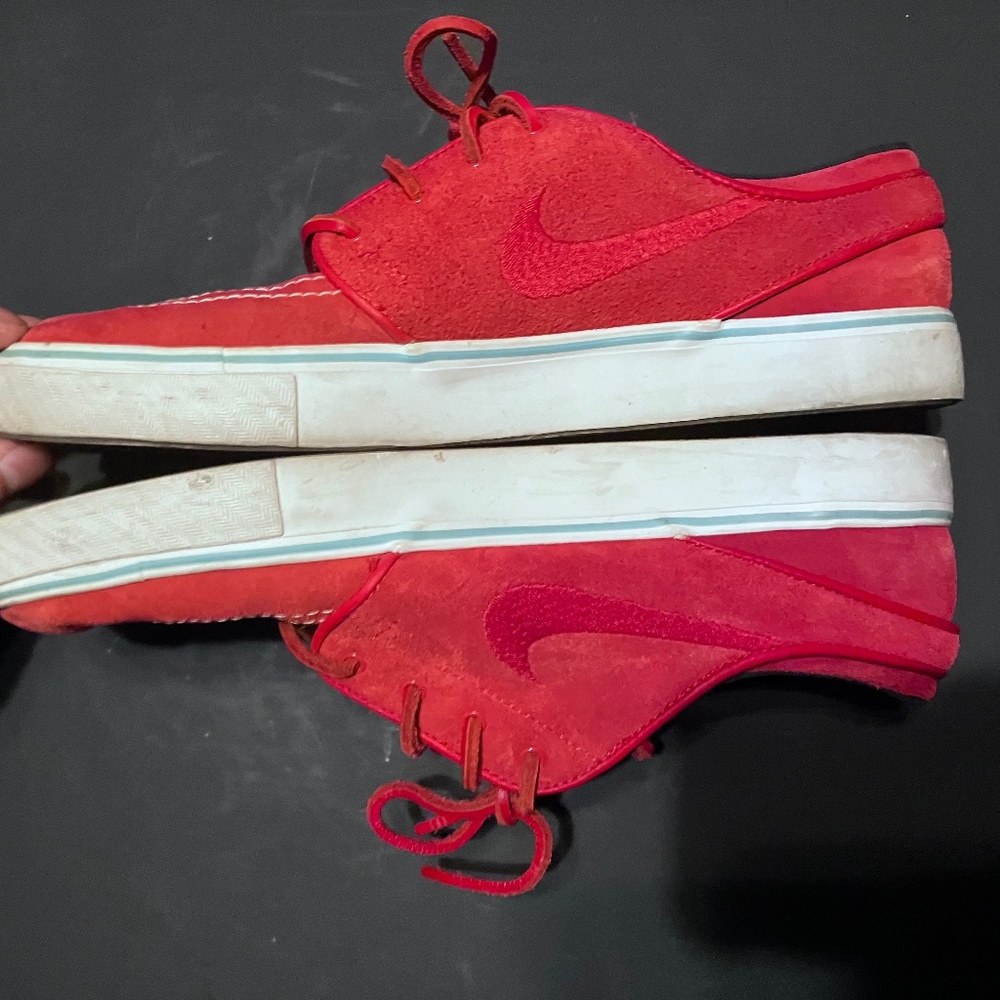 Red Nike Janoski Zoom Suede - Men's 8 Women's 9.5